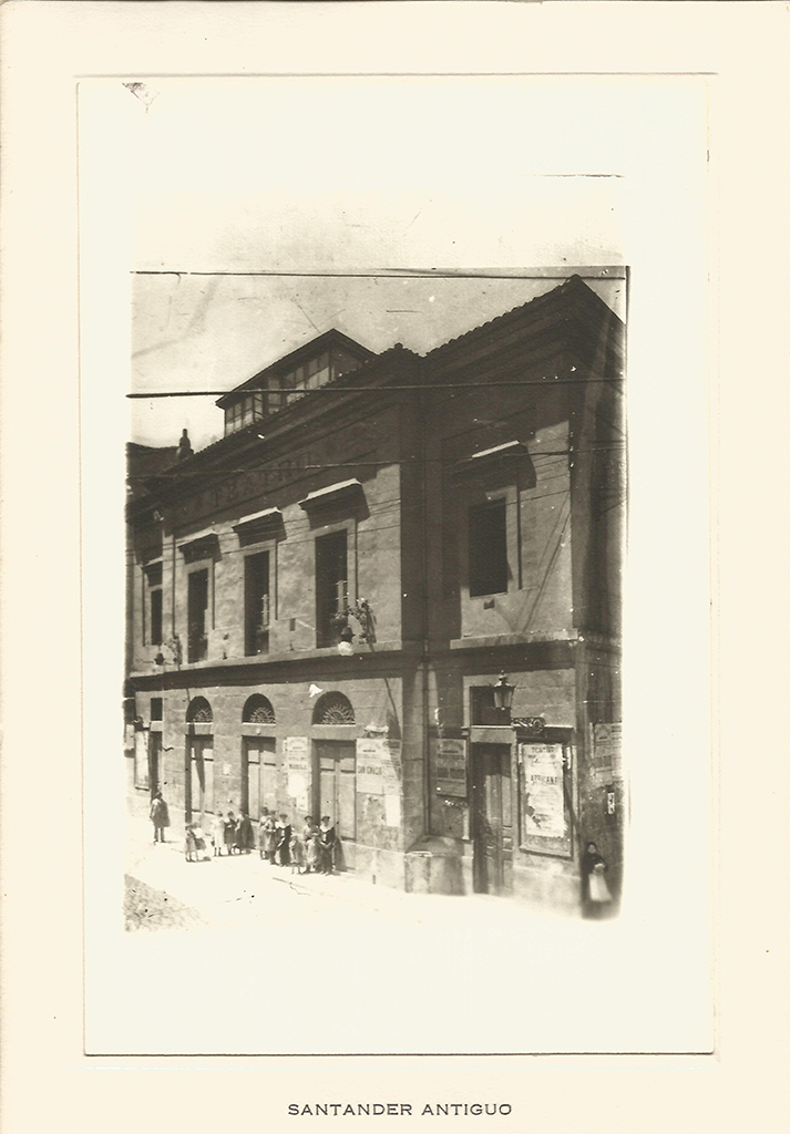 26 - Teatro Principal. Calle del Arcillero