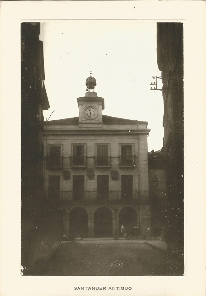 27 - Ayuntamiento. Plaza Vieja